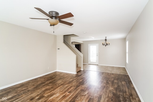 Photo - 622 Greenway St