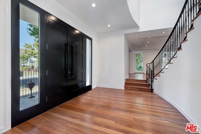 Photo - 2890 Forrester Dr