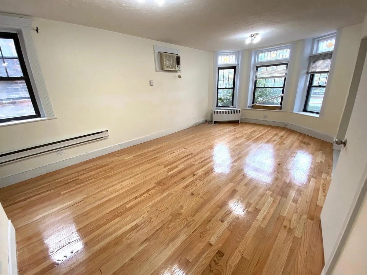 Photo - 1140 Commonwealth Ave Apartments Unit 202