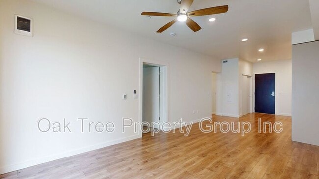Photo - 532 Union St