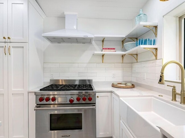 Photo - 6979 Longboat Dr S