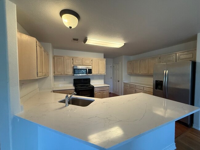 Photo - 1907 Summerwood Dr