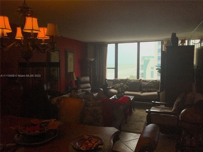 Photo - 3505 S Ocean Dr Unidad 1215