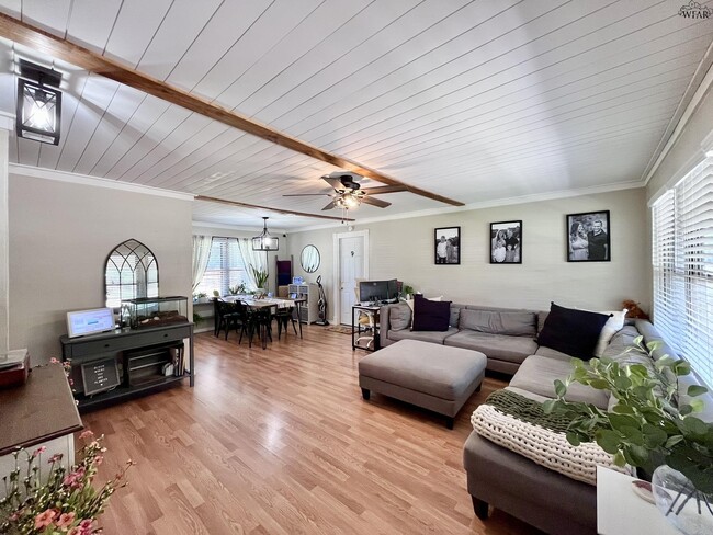 Photo - 4722 Florist St