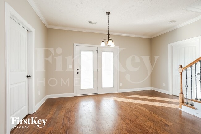 Photo - 1032 Henry Pl Blvd