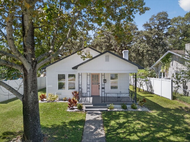 Photo - Fully Renovated 3 bedroom St. Pete Home | ...