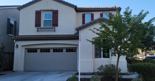 Photo - Gorgeous 4 bedroom 3 bath in Fiddyment Farm