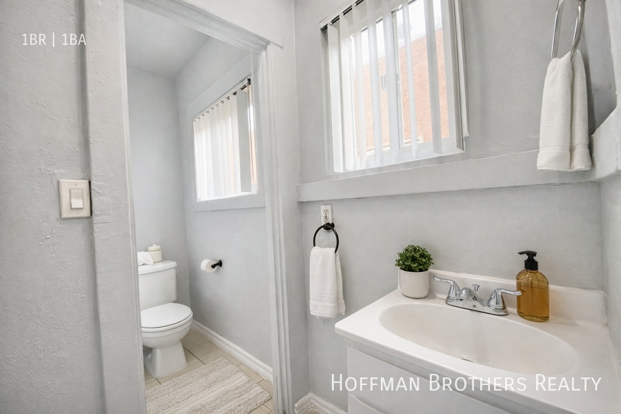 Photo - 1128 Raymond Ave Unit 5