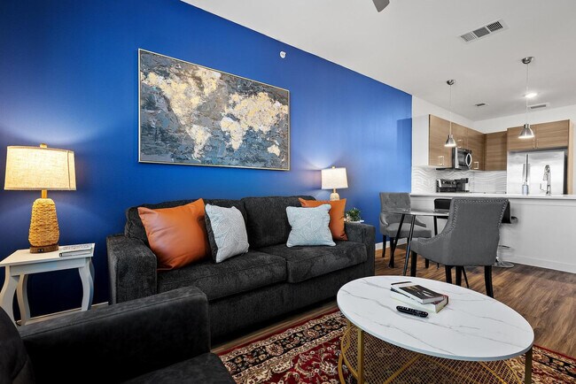 Photo - 2425 E Riverside Dr Unidad ID1240407P