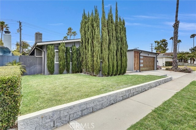 3078 Trinity Dr
