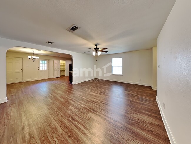 Photo - 1938 Cross Oaks Dr