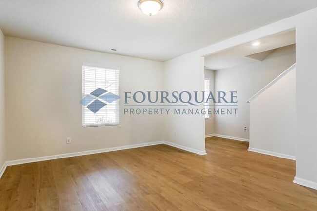 Photo - SPACIOUS HOME in Autumn Lakes with a FLEXIBLE FLOOR PLAN AND SOLAR PANELS, 5 BEDS 2.5 BATH