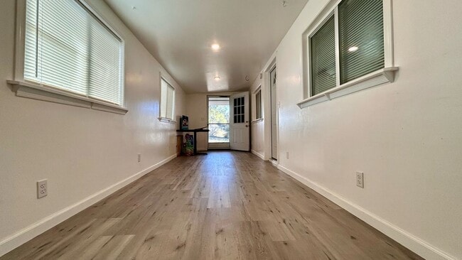 Photo - 202 Cactus Dr