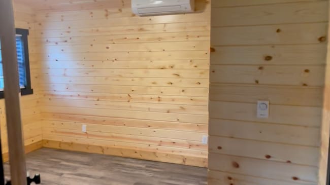 Primary Bedroom - 2152 Twin Springs Rd