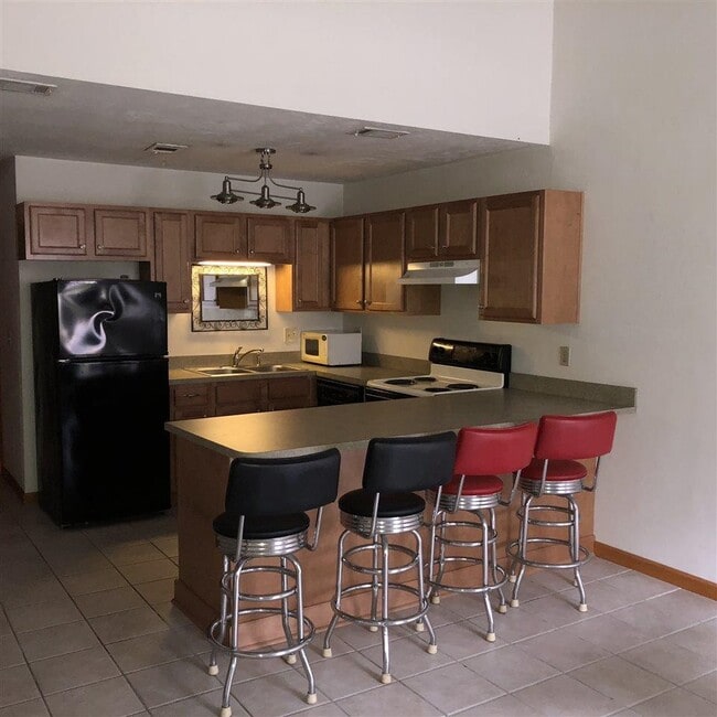 Photo - 1182 High Rd