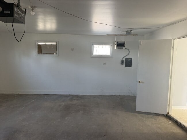 Photo - 14941 Evans Ave