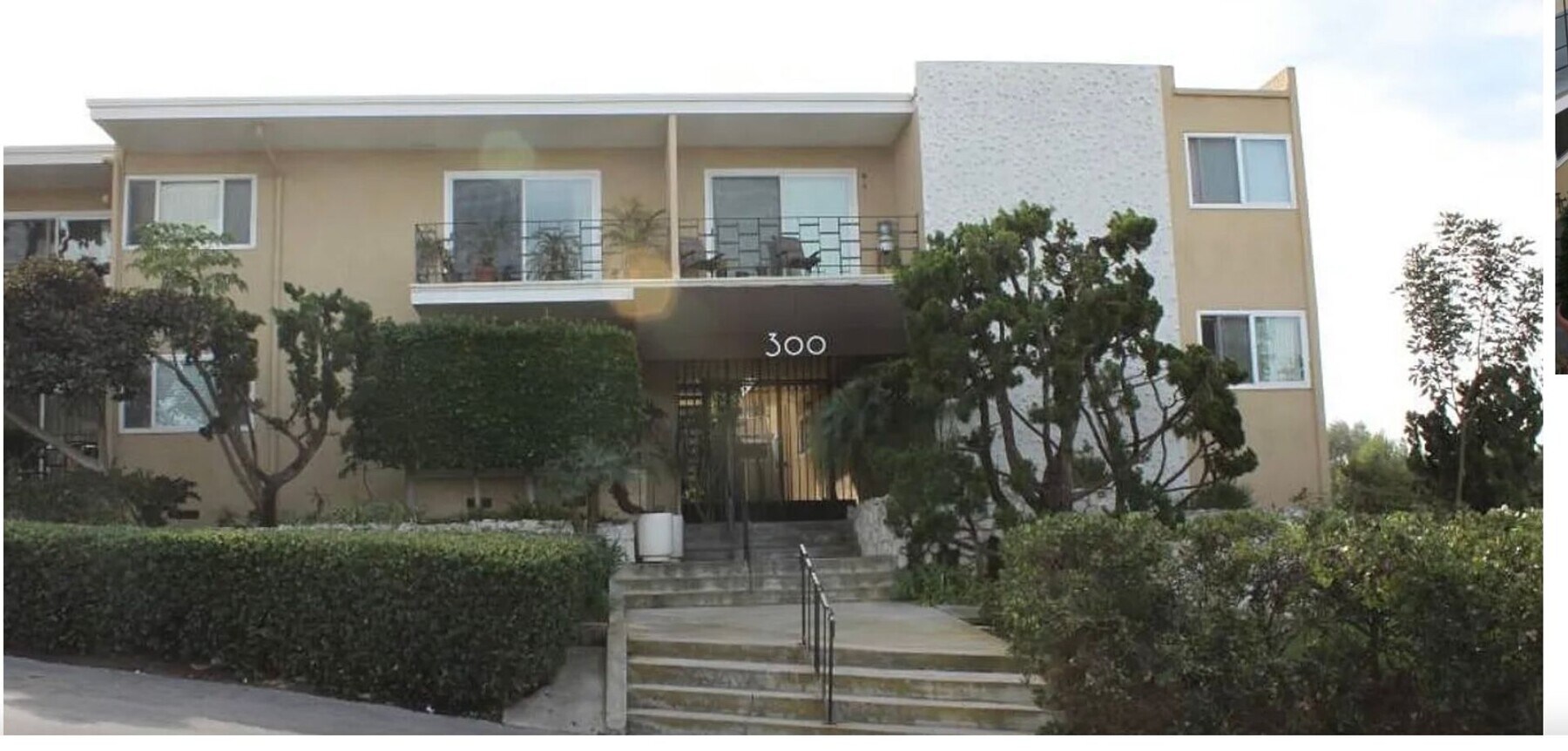 Photo - Riviera Apartments