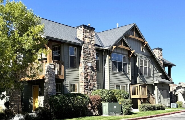 Building Photo - Heart of Kimball Junction Park City