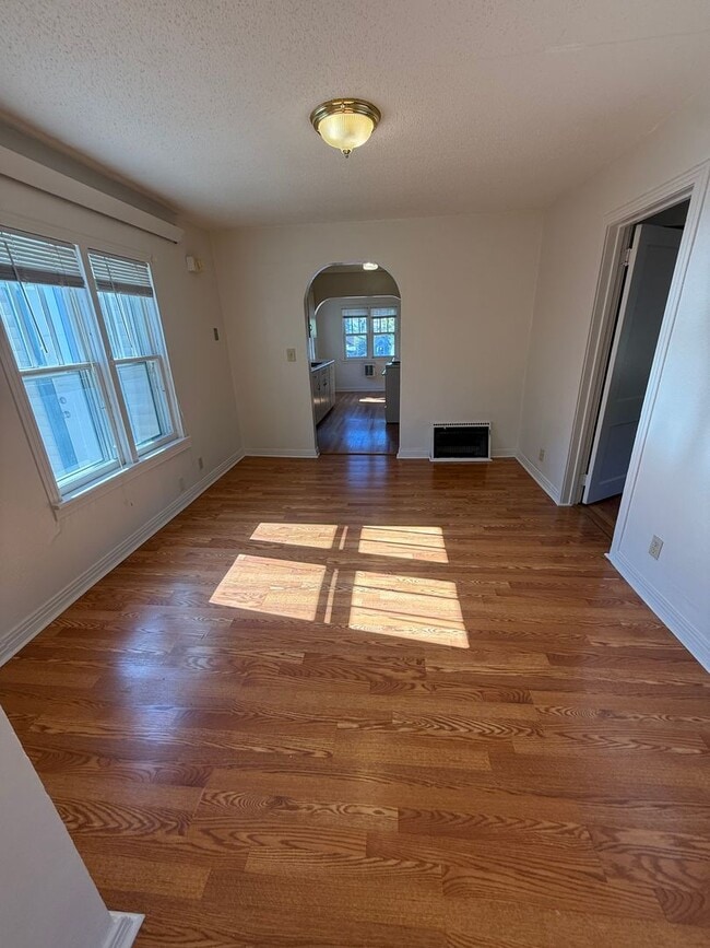 Photo - 1001 Silverleaf Ave Unit 2