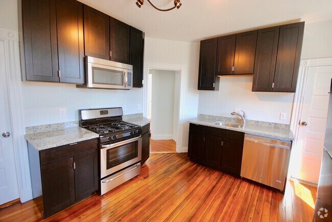 Building Photo - 15 Cawfield St Unit 1 Rental