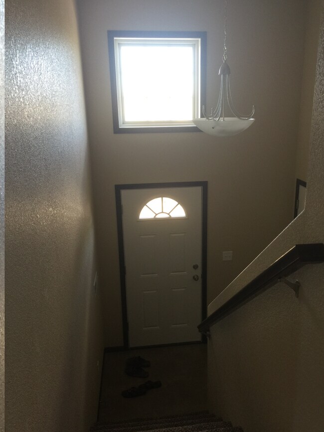 Photo - Quality Built Twinhome North Bismarck 2Bedroom 1 1/2 Bath SORRY NO PETS!!