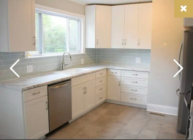 Photo - 2141 Van Buren St