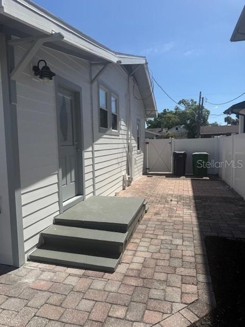 Photo - 208 N Tampania Ave