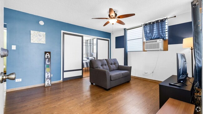 Building Photo - 1525 Pensacola St Rental