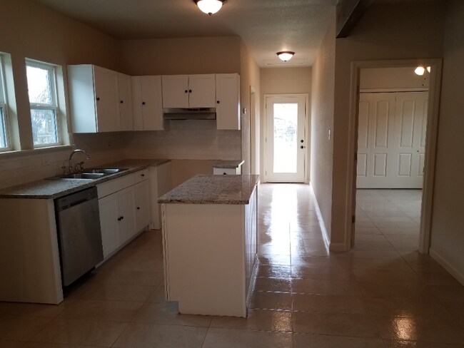 Photo - 1016 Center St