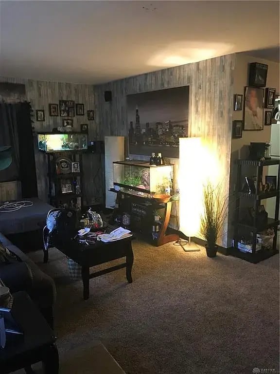 Photo - 802 Uhrig Ave