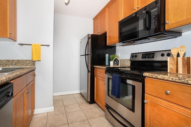 Photo - 1423 Graves Ave