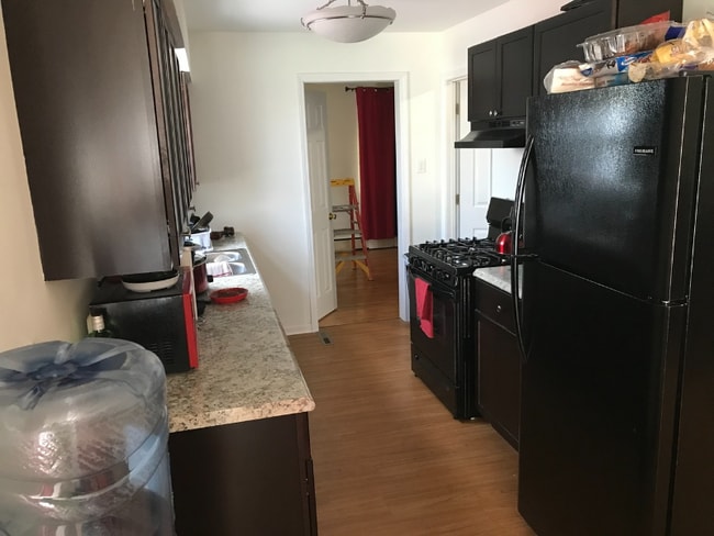 Photo - 885 Campbell Ave