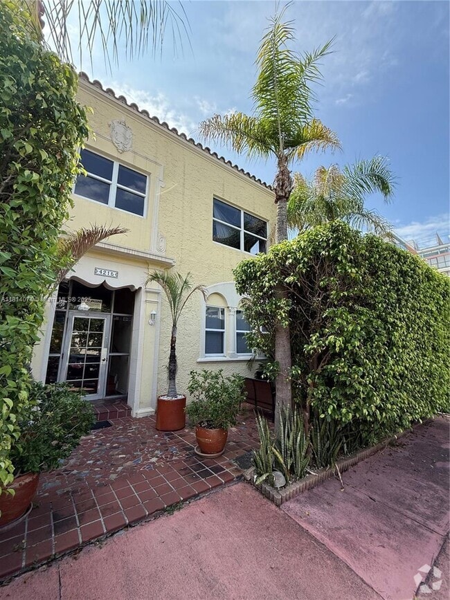 Building Photo - 4215 Sheridan Ave Unit 7 Rental