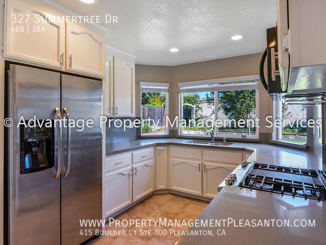 Photo - 327 Summertree Dr