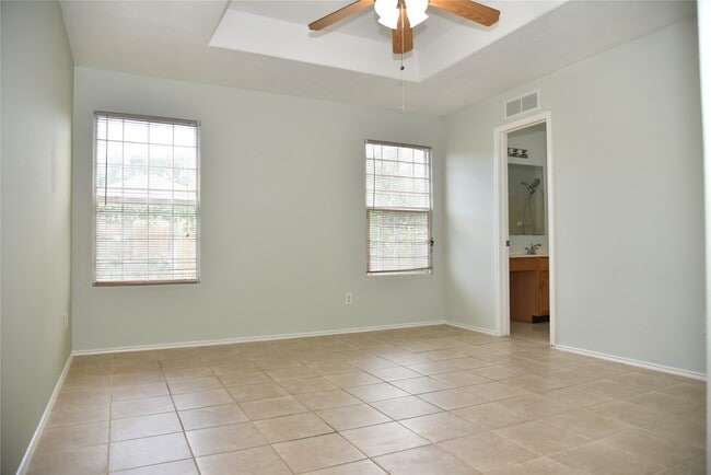 Building Photo - 10406 Sutter Glen Ln