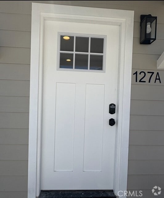 Building Photo - 127 W Valencia Dr Rental