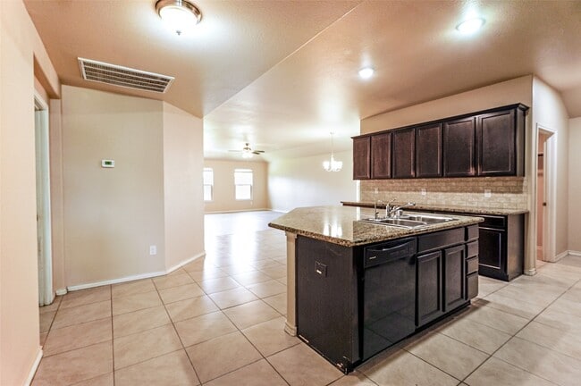 Photo - 18303 Trace Pointe Ln