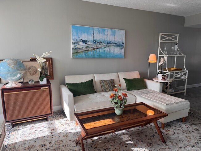 Photo - 33 S Gulfstream Ave Unidad 409