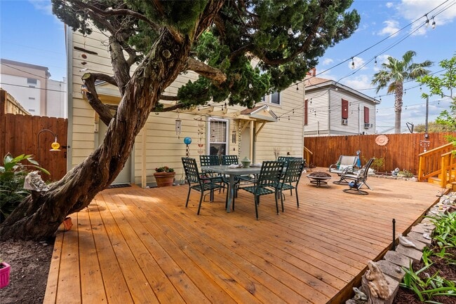 Photo - 1725 Avenue O