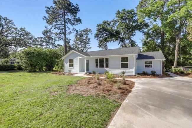 Photo - 1602 Carruthers St