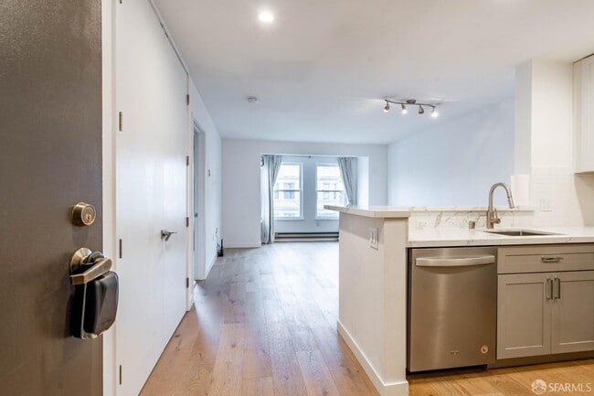 Photo - 2225 23rd St