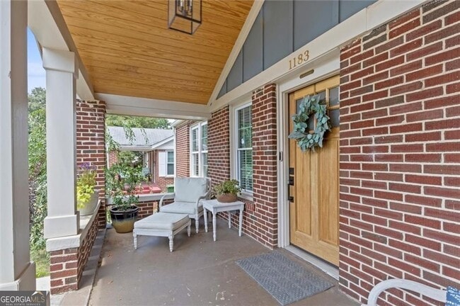 Photo - 1183 Ewing Pl SW