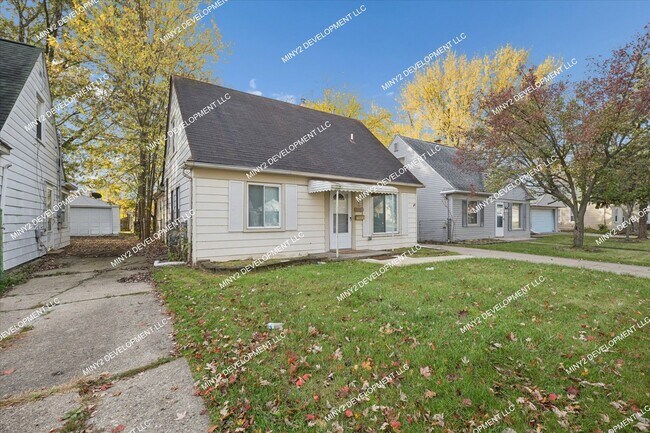 Photo - 17678 Lincoln Ave