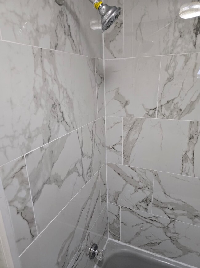 Building Photo - 4915 Ventnor Ave Unit Basement Apt