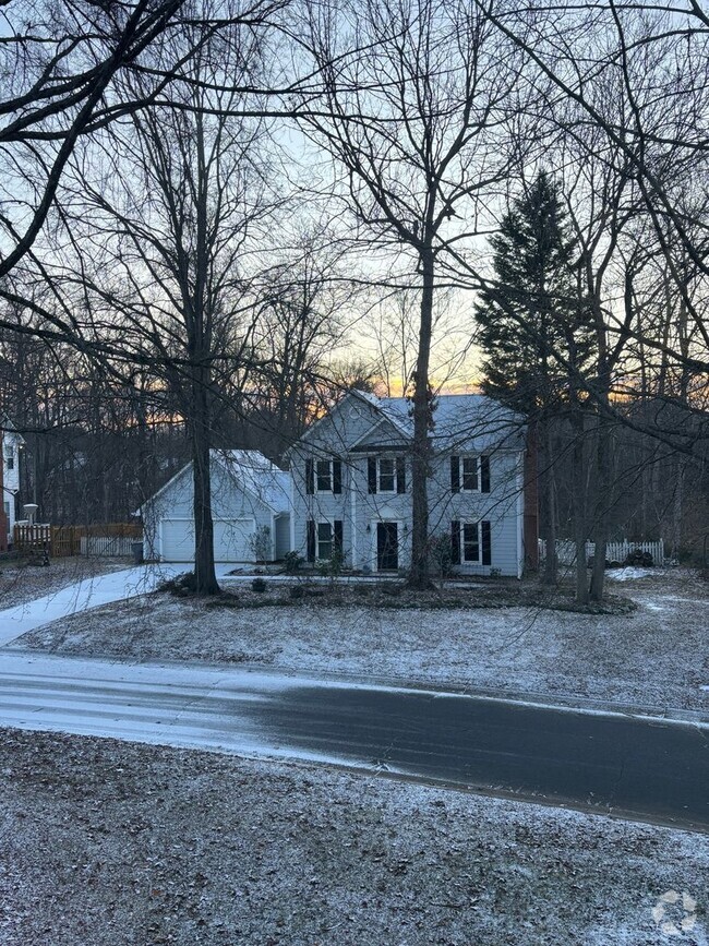 Building Photo - Charming 3BR House in Charlotte