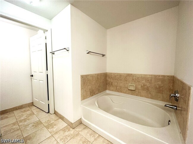 Photo - 10101 Villagio Palms Way Unit 206