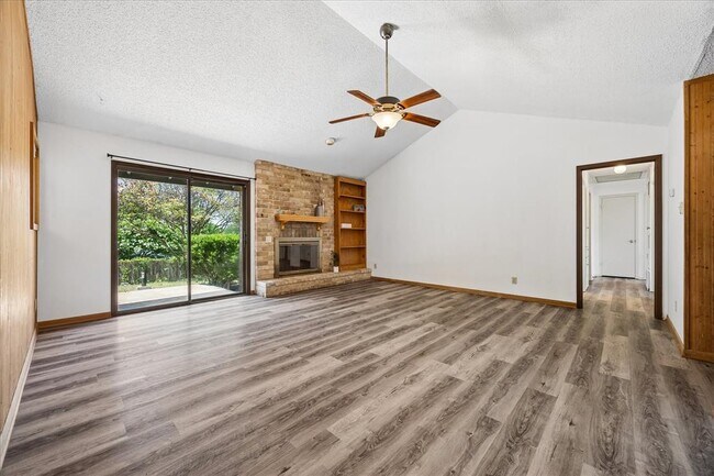 Photo - 10010 Faylin Dr