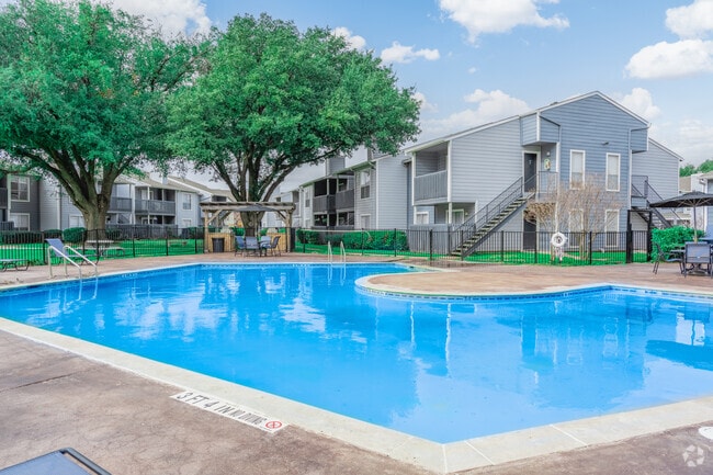 Piscina - Indian Run Apartments