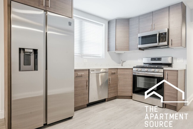 Photo - 2647 N Sacramento Ave Unit G