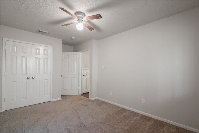 Building Photo - 95 E Whistlers Bend Cir